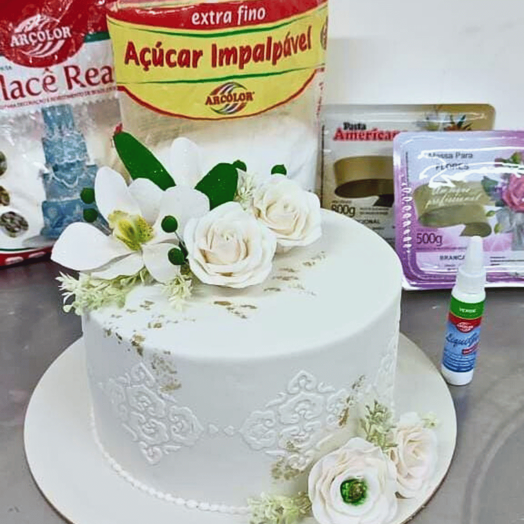 Curso Faça e Venda  Decoração de Bolo em Pasta para Iniciantes com Arcolor  24/07/25 13h30 às 16h