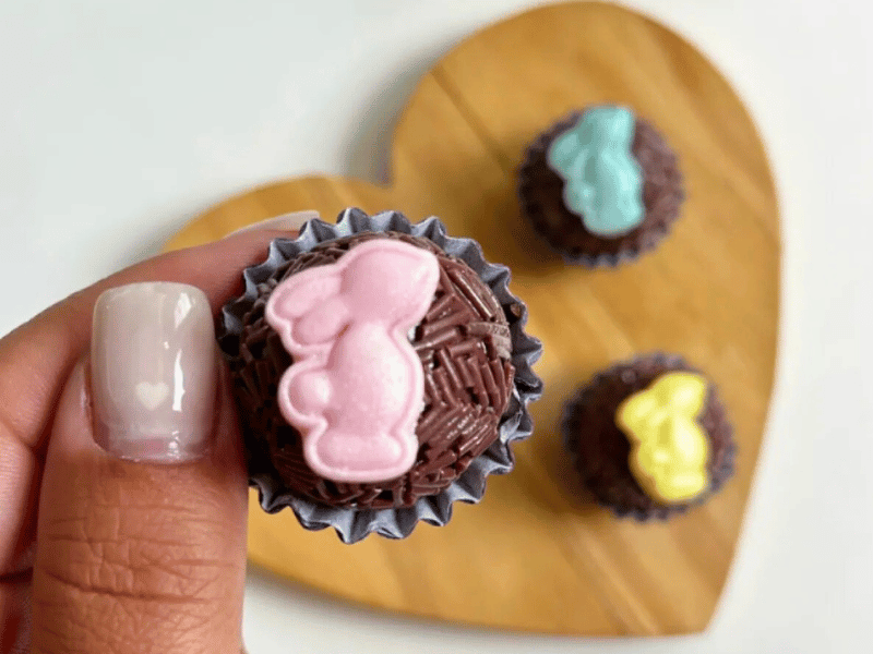 Biscuit Comestível Coelho da Páscoa Candy c/ 6 unidades - Meninas do Açúcar