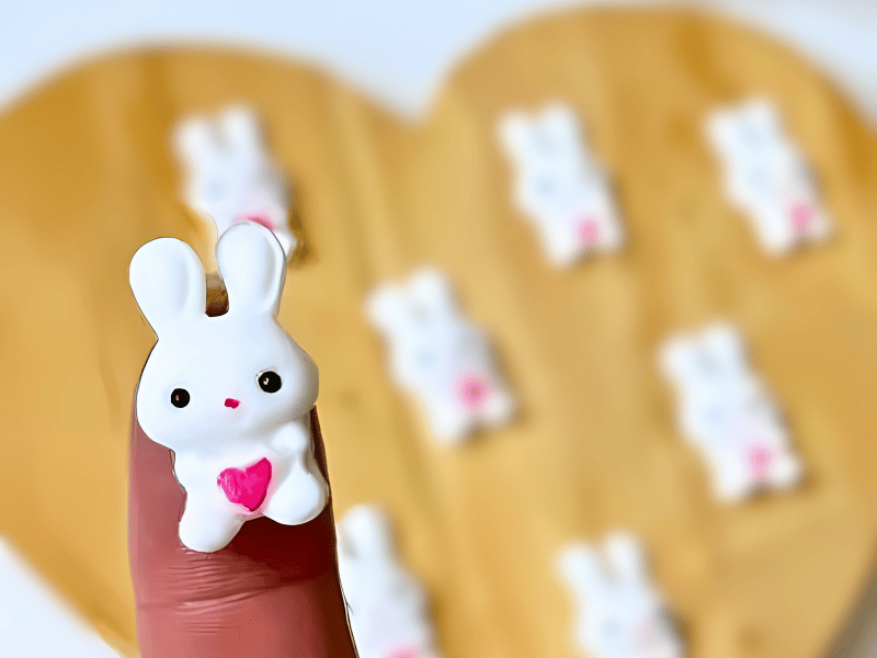 Biscuit Comestível Coelho da Páscoa Coração c/ 8 unidades - Meninas do Açúcar