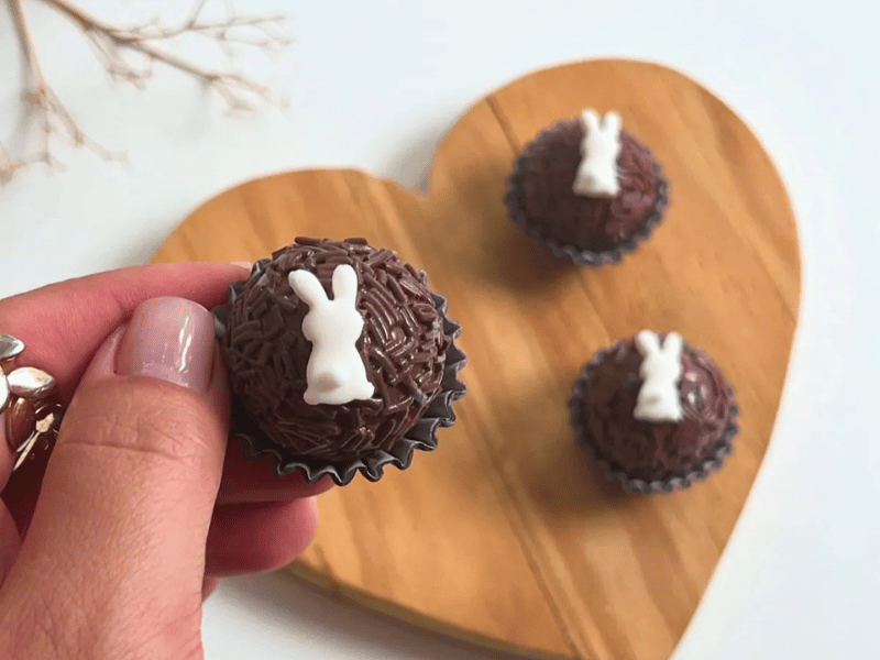 Biscuit Comestível Coelho da Páscoa Feliz Mini c/ 30 unidades - Meninas do Açúcar