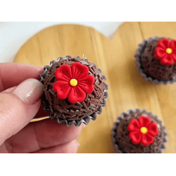 Biscuit Comestível Flor Delicada Vermelho c/ 10 unidades -  Meninas do Açúcar