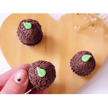 Biscuit Comestível Micro Folhas c/ 40 unidades -  Meninas do Açúcar