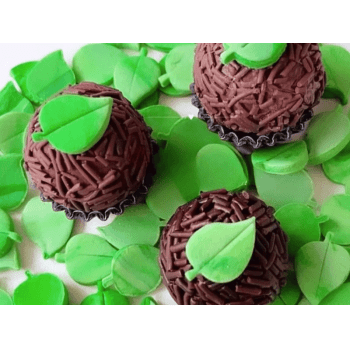 Biscuit Comestível Mini Folhas c/ 25 unidades -  Meninas do Açúcar