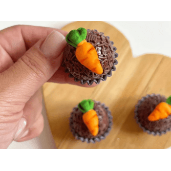 Biscuit Comestível Cenoura Tamanho P c/ 10 unidades - Meninas do Açúcar